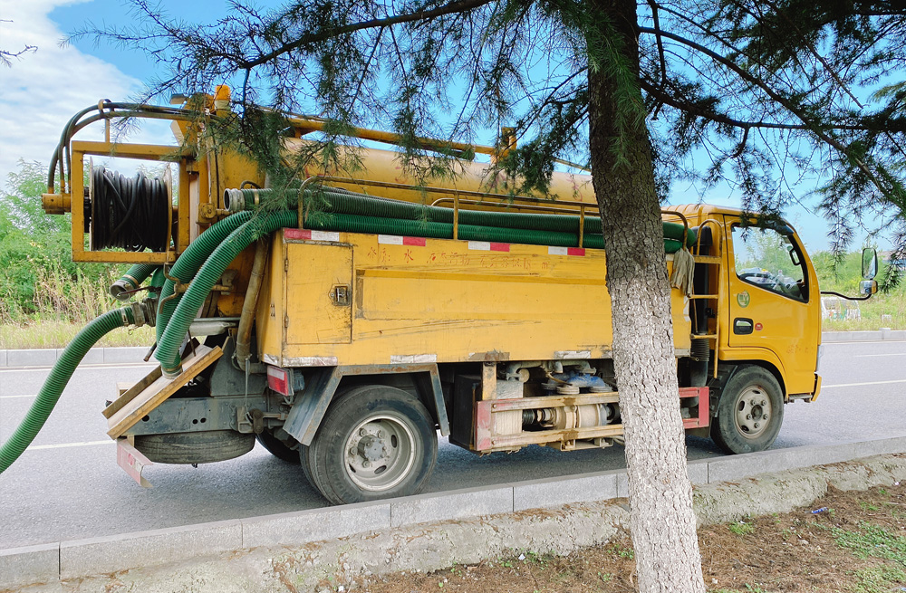 283苍山路清洗抽粪车
