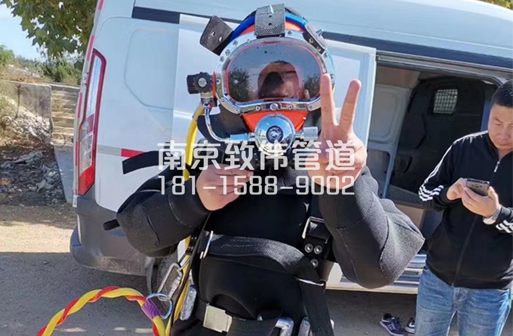 356苍山路沉淀池清底